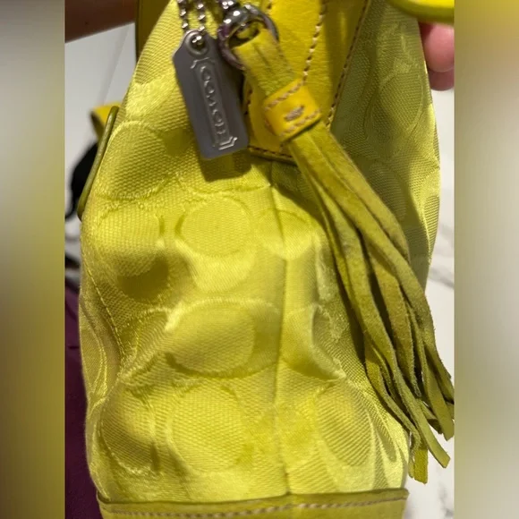 Coach Chartreuse Signature & Suede Shoulder Crossbody Bag #9362 - Picture 2 of 11